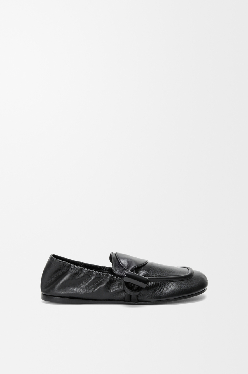 Toggle loafer in shiny smooth calfskin
