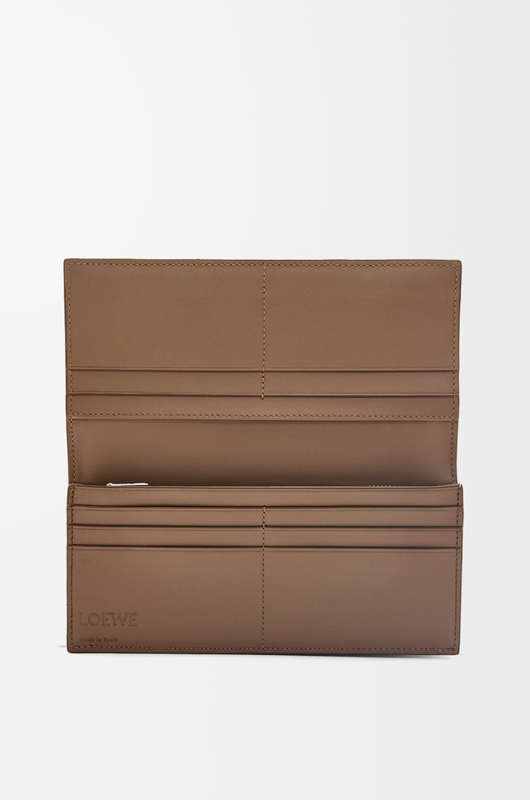 LOEWE Cartera horizontal larga en piel de ternera Marrón Invernal
