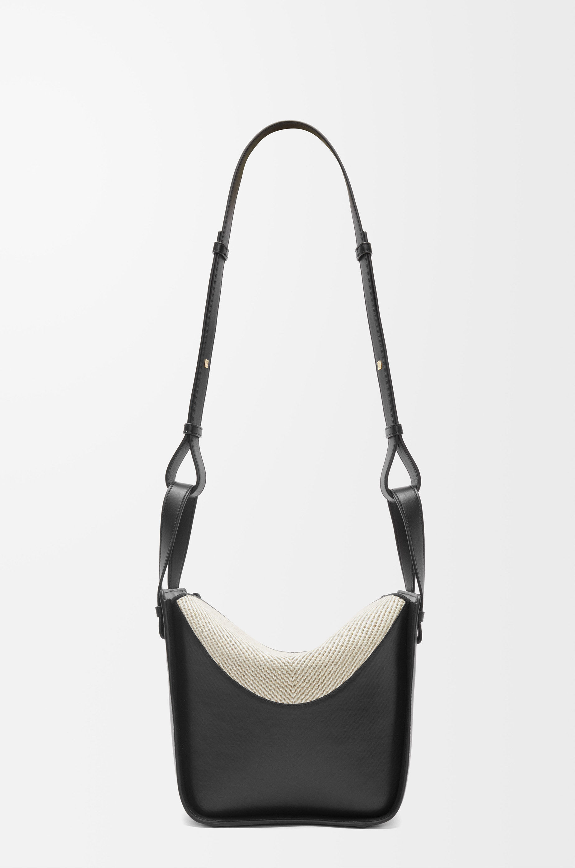 【関税&送料込】Loewe Borsa Hammok Compact In Pelle Compact Hammock bag in smooth calfskin and canvas Black - LOEWE