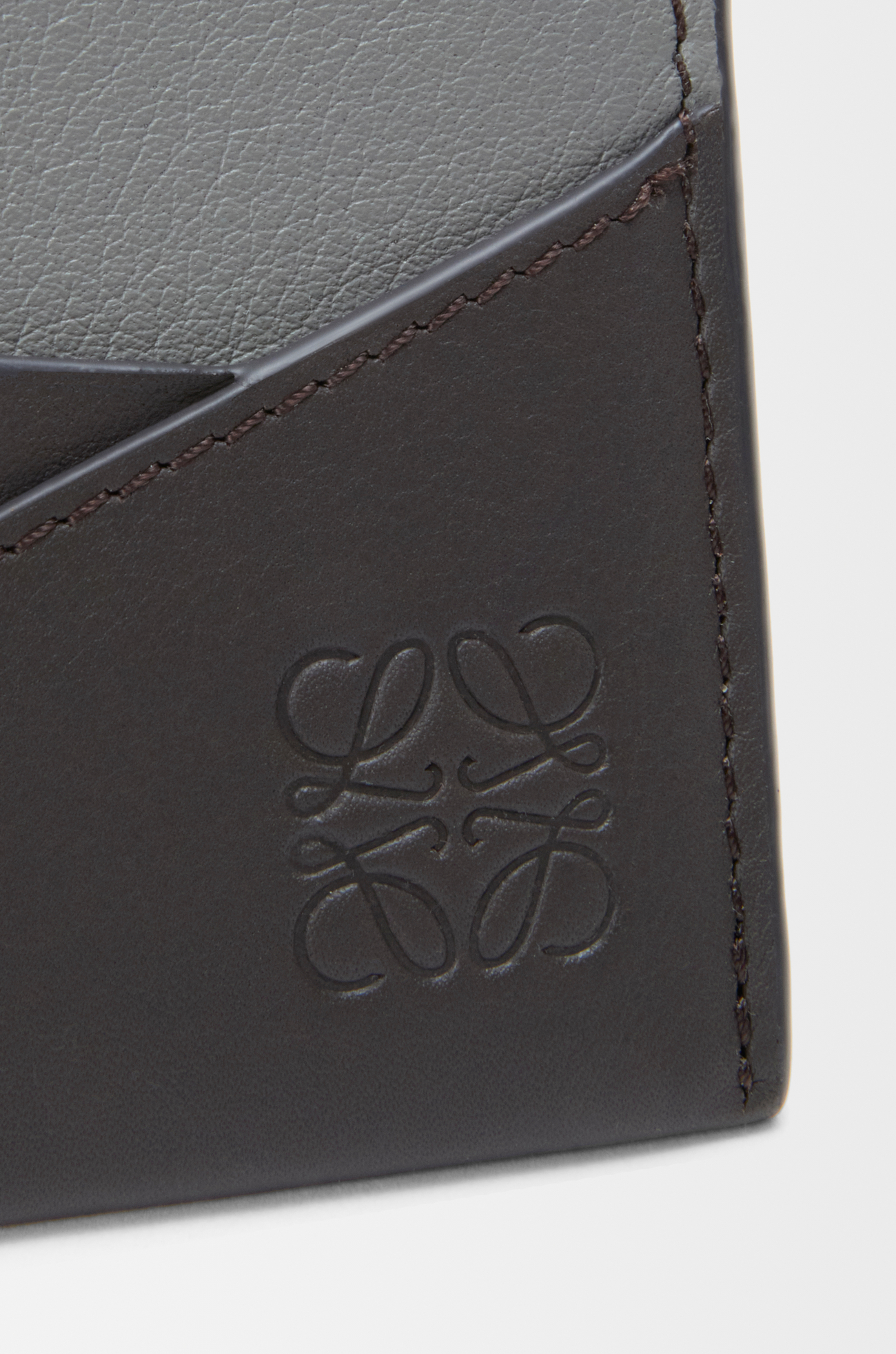 LOEWE 퍼즐 플레인 카드홀더 - 클래식 카프스킨 Asphalt Grey/Storm Blue