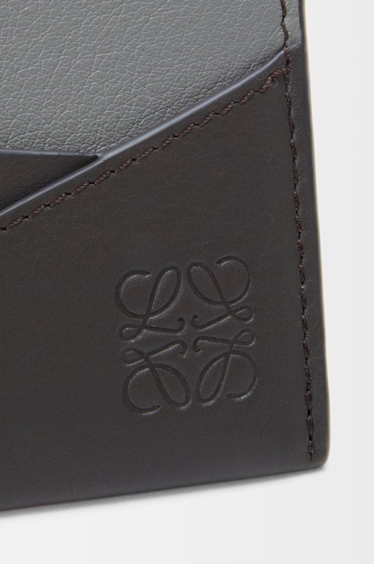 LOEWE 퍼즐 플레인 카드홀더 - 클래식 카프스킨 Asphalt Grey/Storm Blue