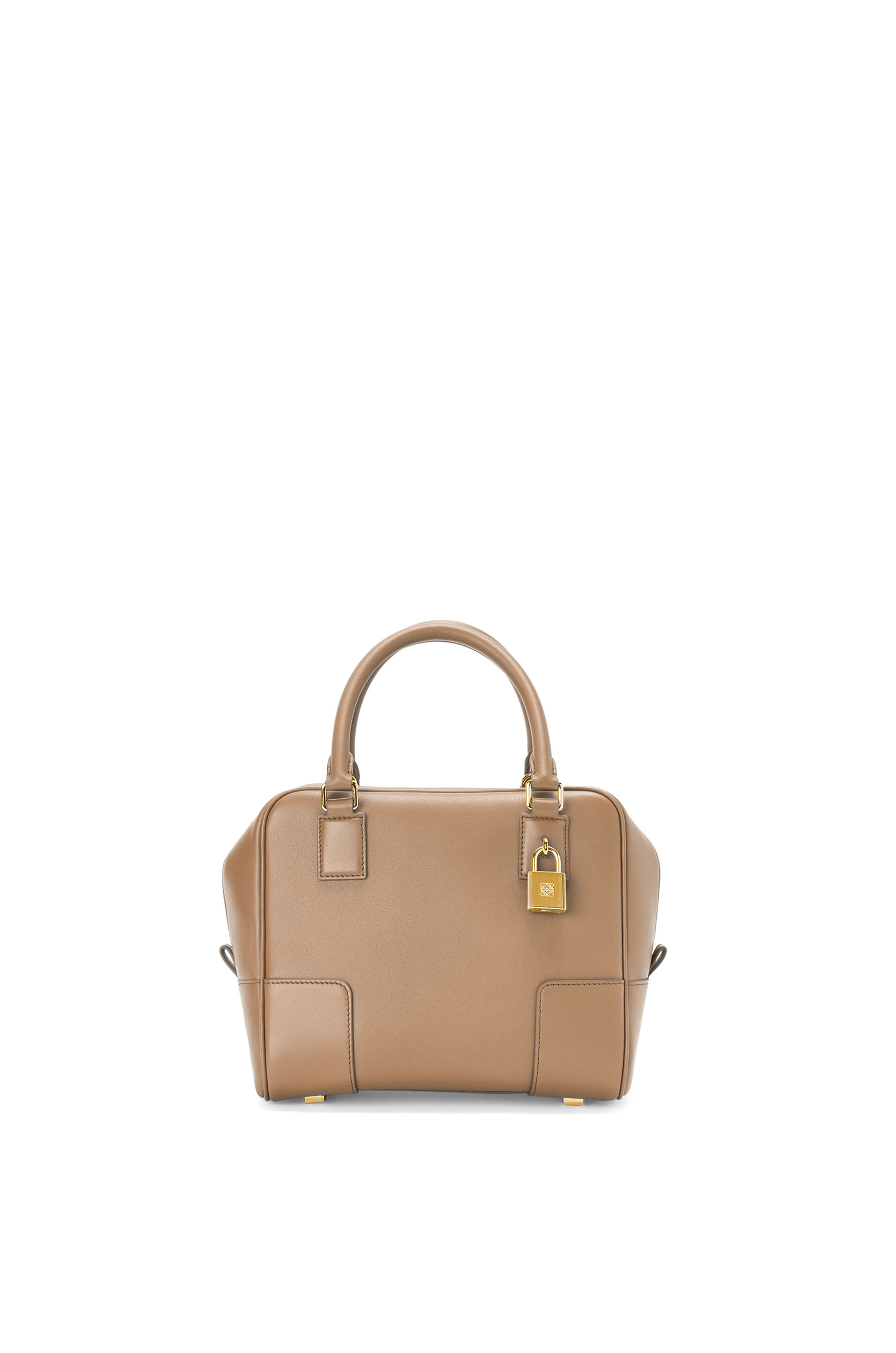 アマソナ28 バッグ (ナパカーフ) ミンクカラー - LOEWE