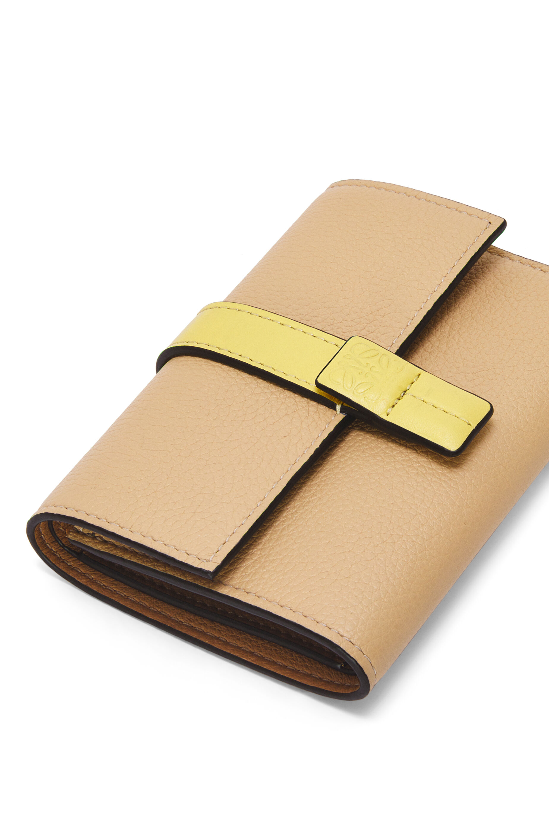 ウィメンズ スモール財布｜高級財布 コレクション｜ロエベ - LOEWE