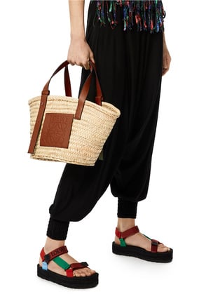 LOEWE 棕榈叶和牛皮革 Basket 手袋 Natural/Tan