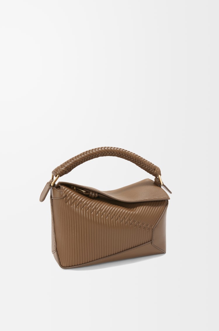 LOEWE Bolso Puzzle pequeño en piel de ternera Tundra
