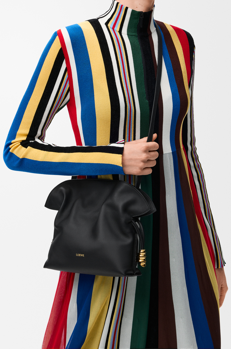 LOEWE Bolso Flamenco clutch Coil mini en piel napa de ternera Negro