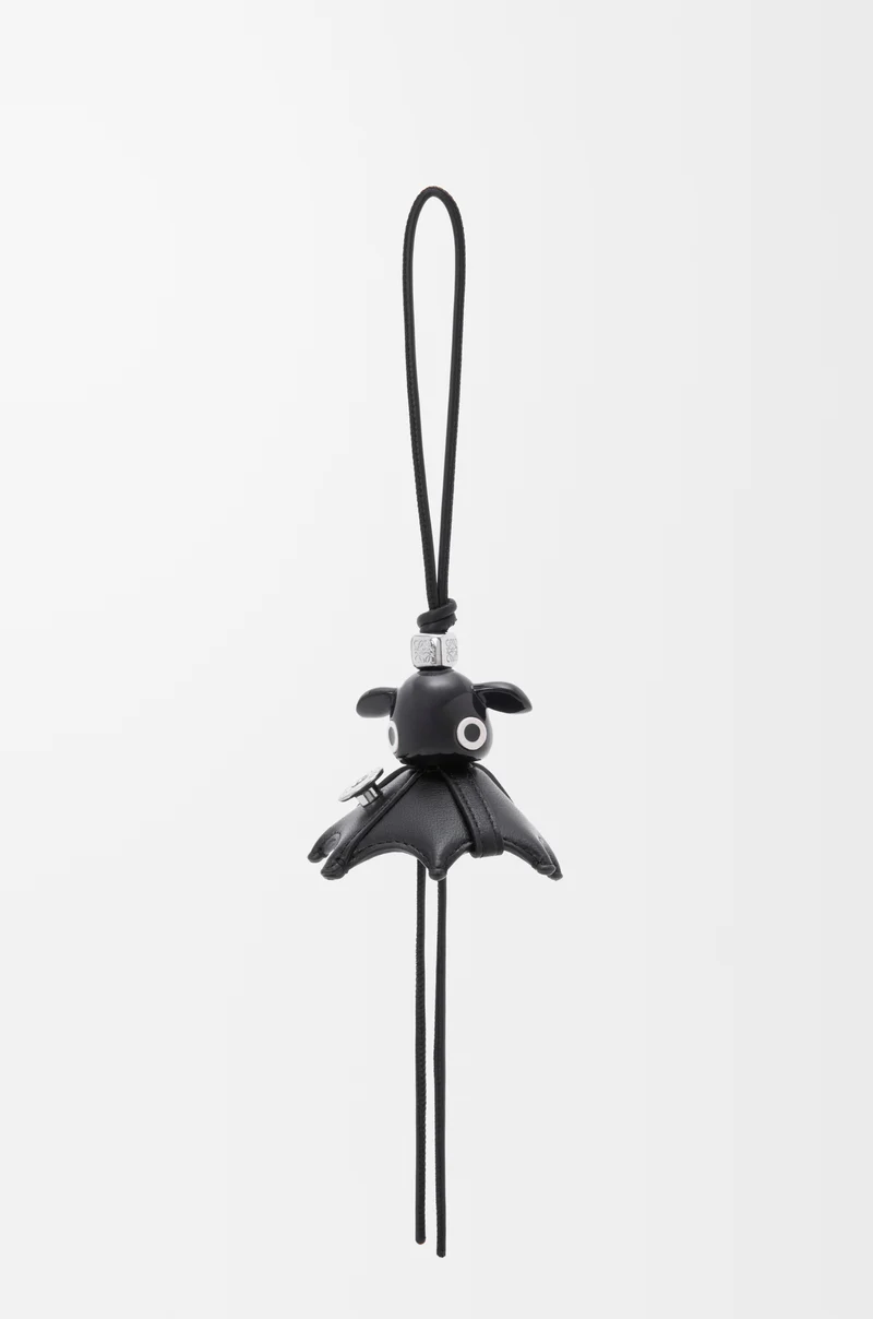 LOEWE Charm Pantaroo en piel de cordero Negro