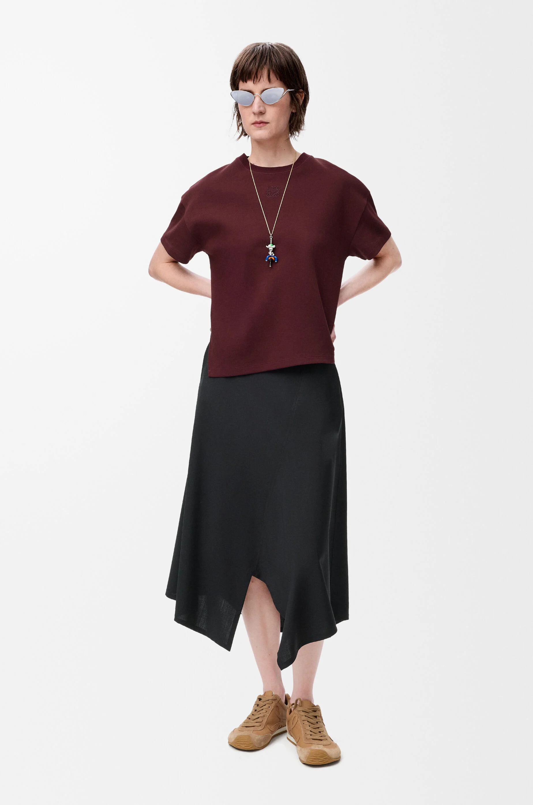 LOEWE ロエベ Tシャツ コットンブレンド アシンメトリー ロゴ アシンメトリー Tシャツ（コットンブレンド） ブラック - LOEWE