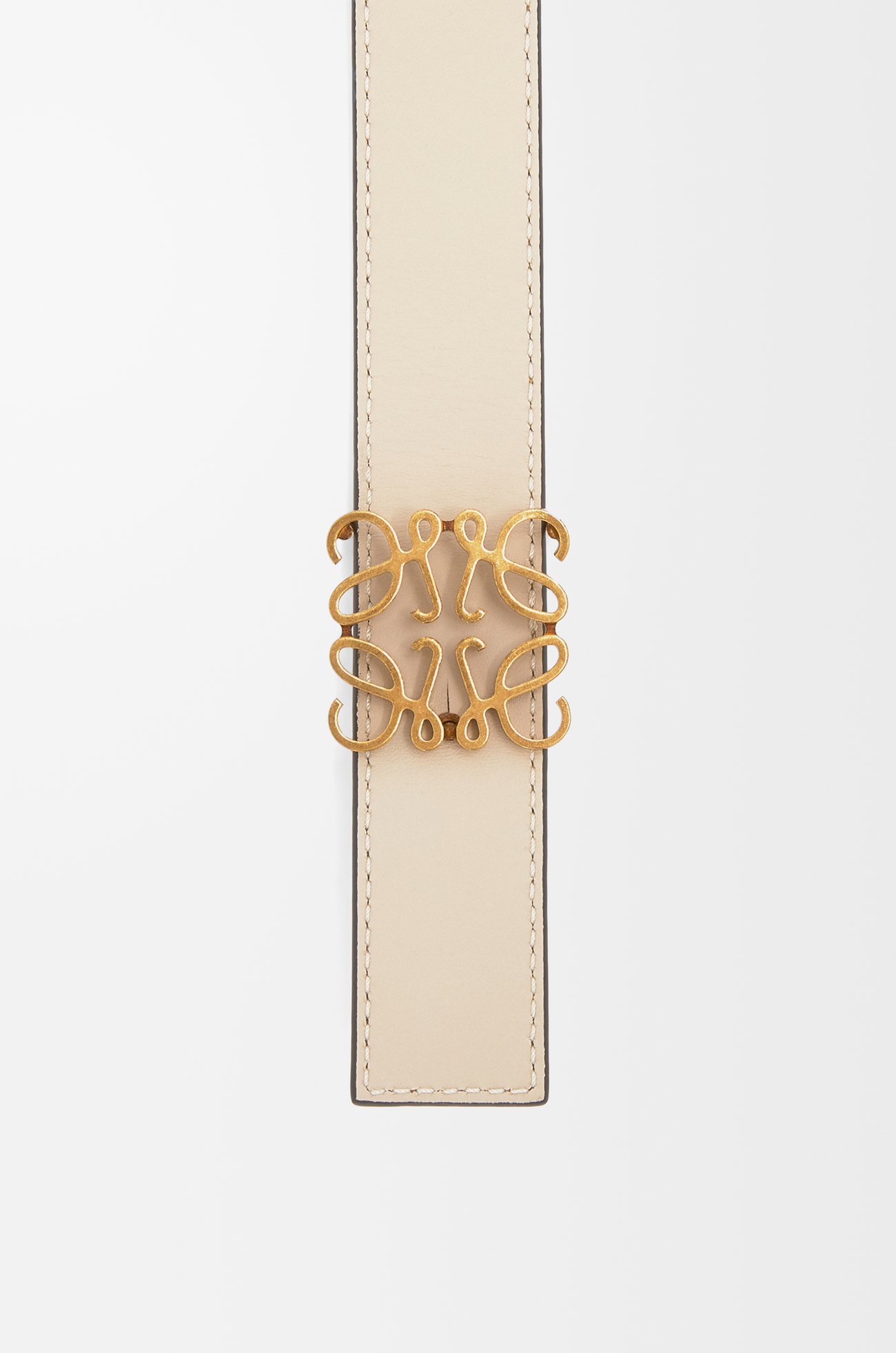 LOEWE Cinturón reversible Anagram en piel de ternera Desierto Cálido/Avena/Bronce