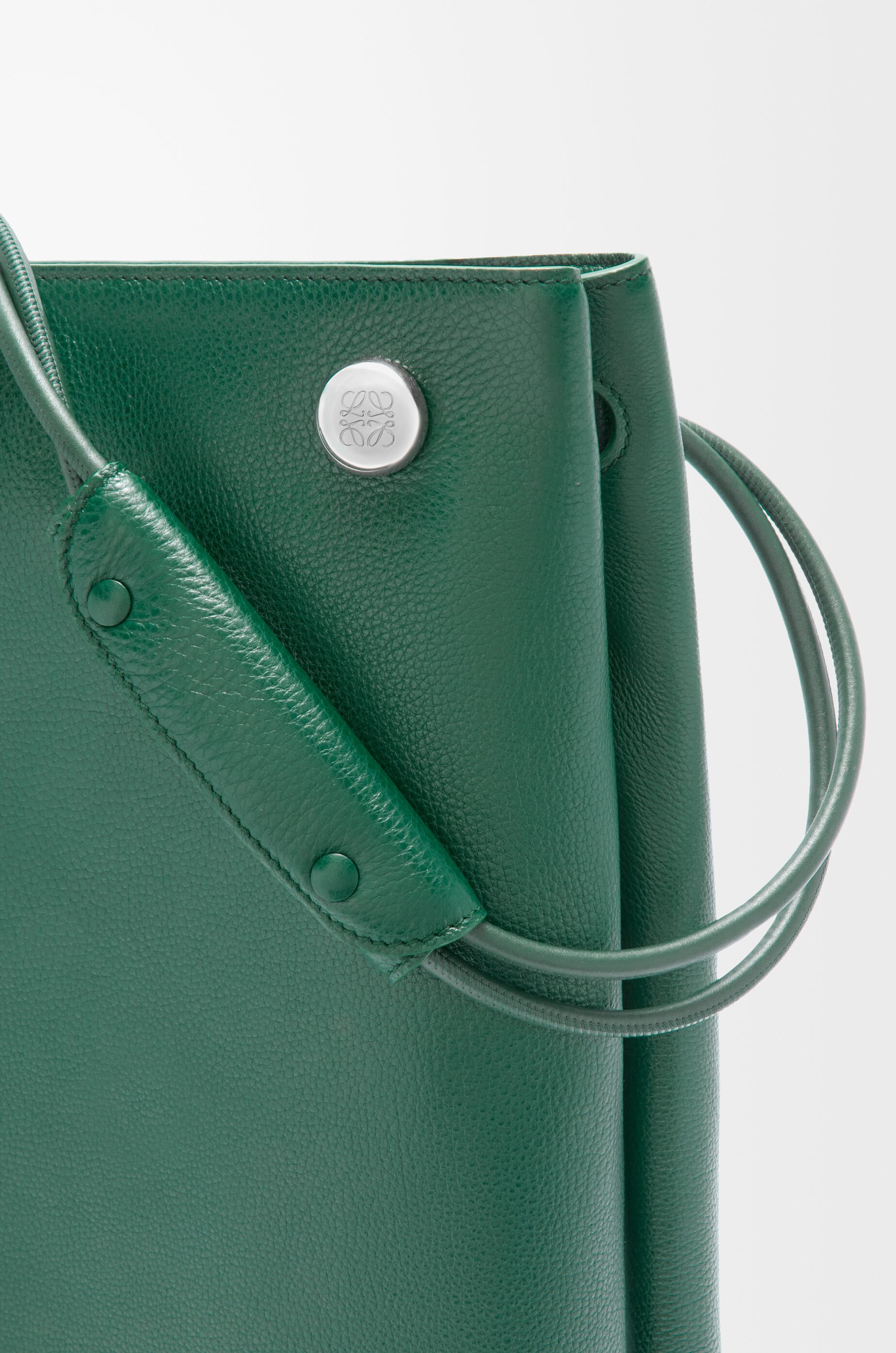 Loewe ウエストポーチ グリーン SS25 LOEWE】ロエベ ショルダーバッグ ウエストバッグ パズルバム