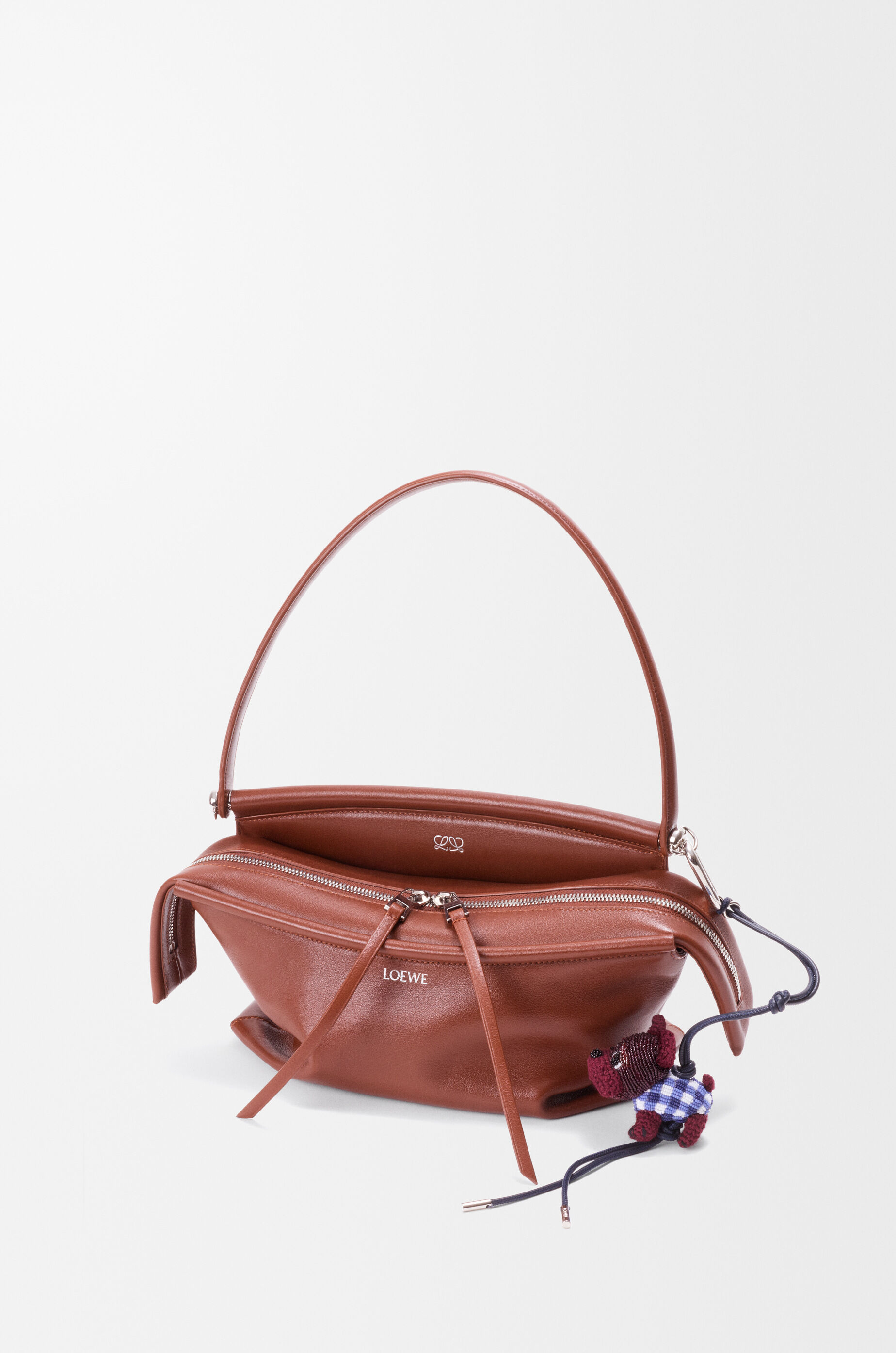 ロエベ キーリング ブルドッグ LOEWE キーホルダー バッグチャーム レザー Page 6 - レディース 高級キーリング & バッグチャーム - LOEWE