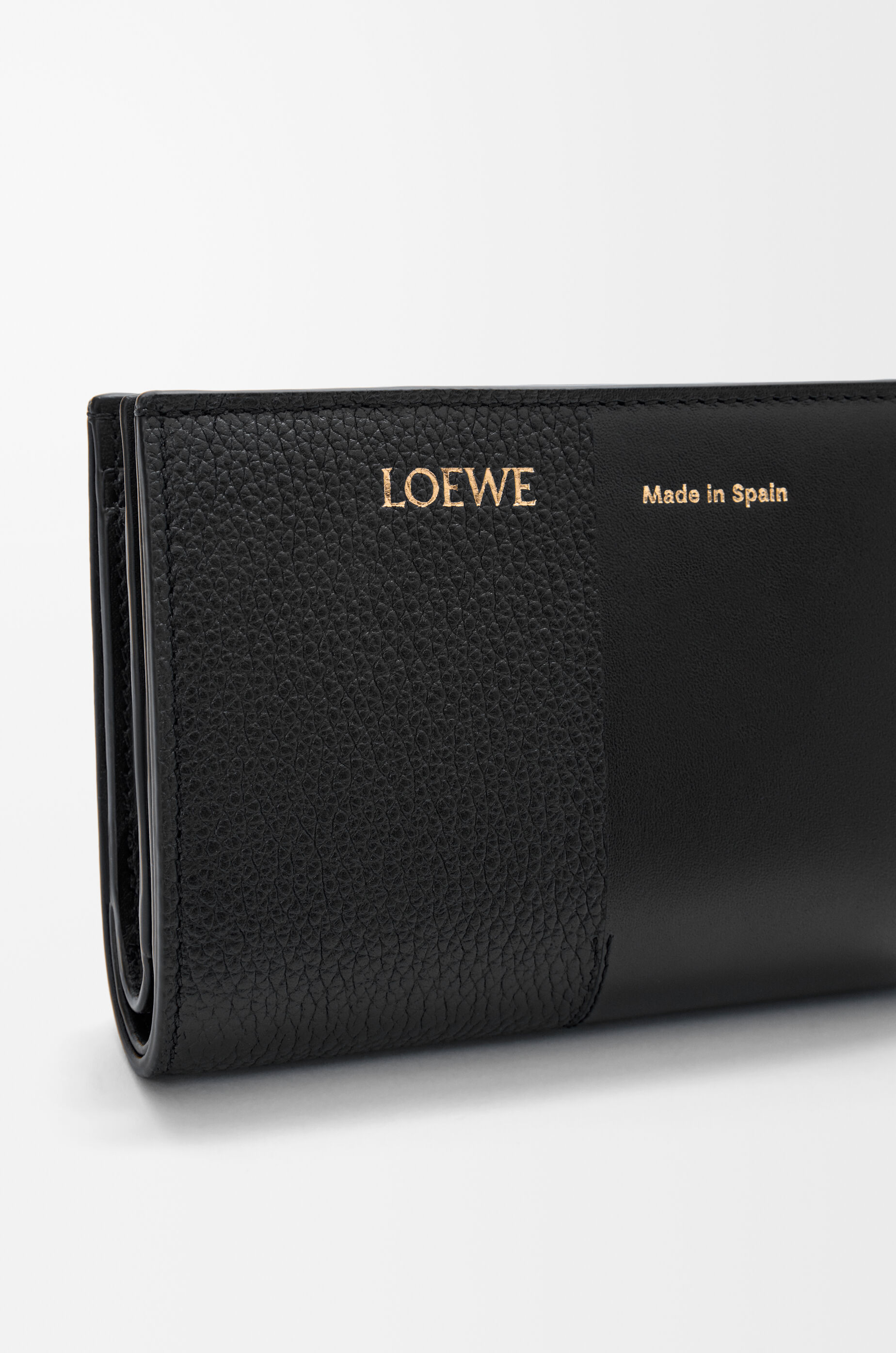 Duet compact wallet in smooth and grained calfskin Black - LOEWE