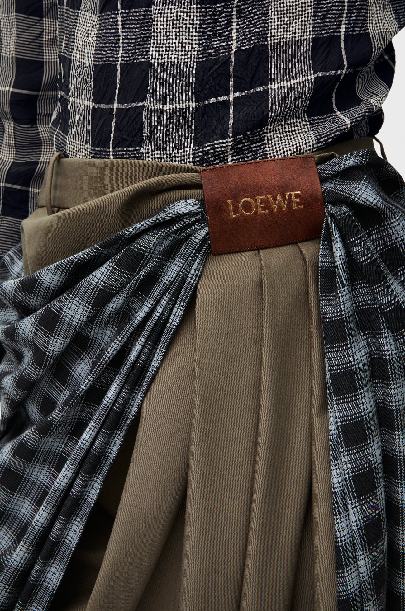 LOEWE Draped trousers in cotton and wool Dark Green/Black