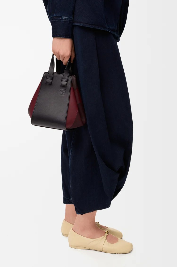 Compact Hammock bag in nappa calfskin