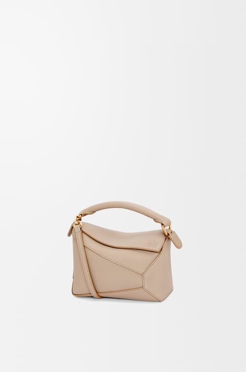 LOEWE Bolso Puzzle mini en piel de ternera Arena