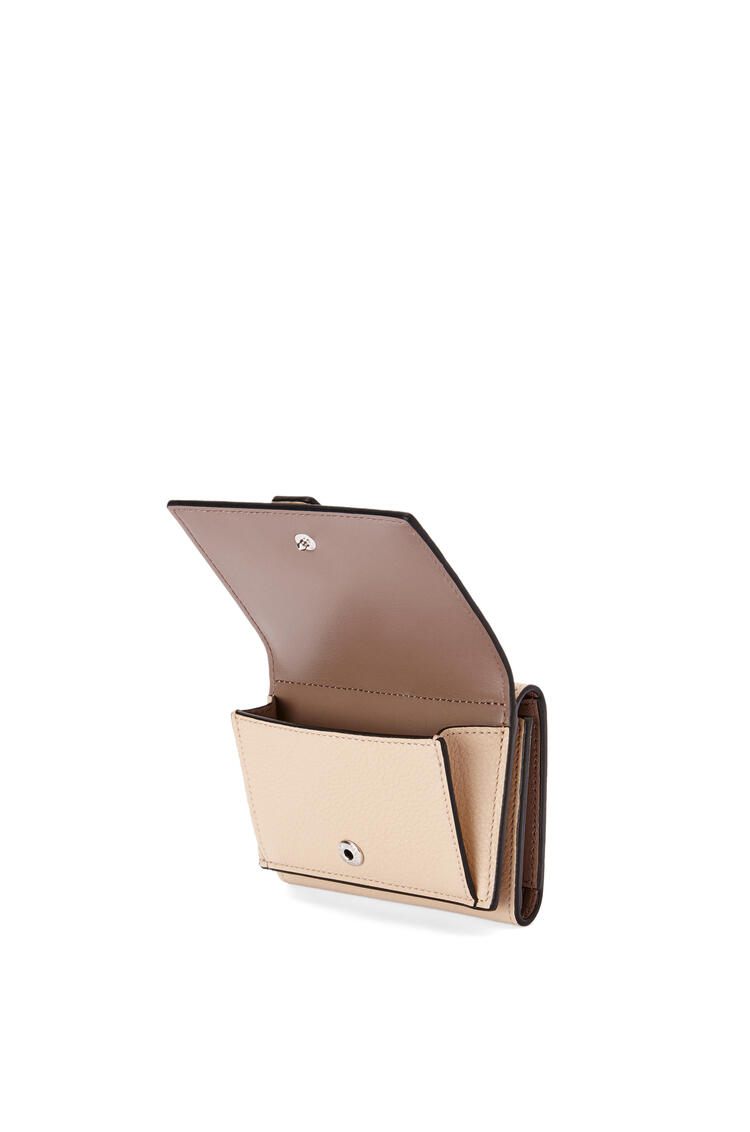 LOEWE Trifold wallet in soft grained calfskin Nude/Citronelle pdp_rd