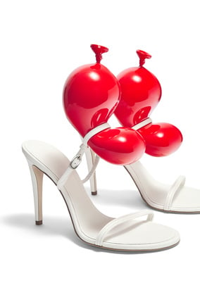 LOEWE Balloon小羊皮氣球涼鞋 白色/紅色