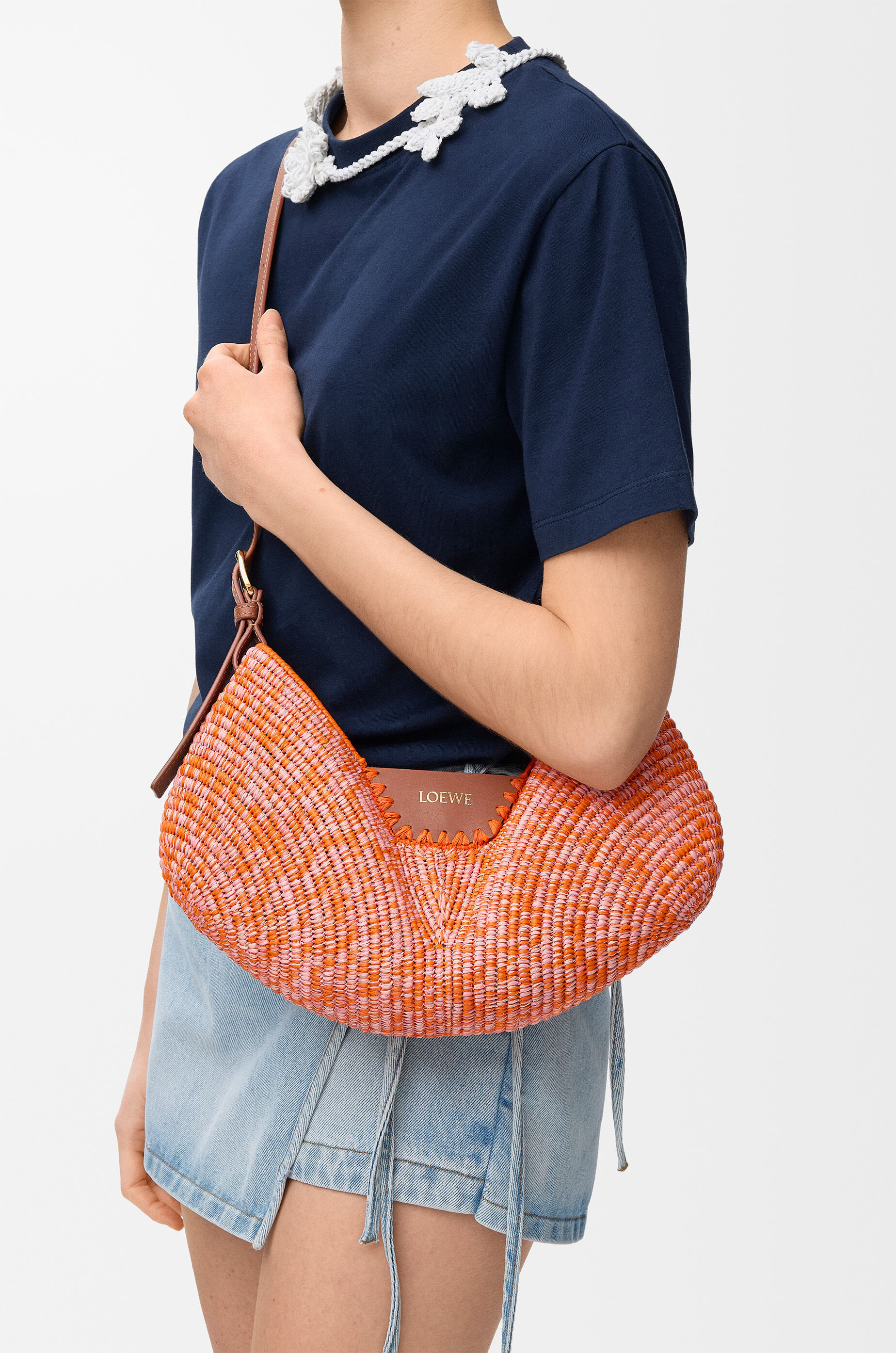 LOEWE かごバッグ ミディアム　オレンジ Medium Loewe Swing bag in raffia and calfskin Multicolor - LOEWE