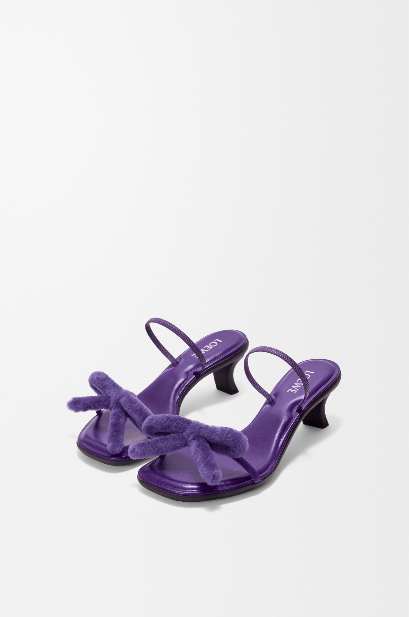 LOEWE Sandales Mimi Bow en cuir d'agneau nappa et peau lainée Deep Purple