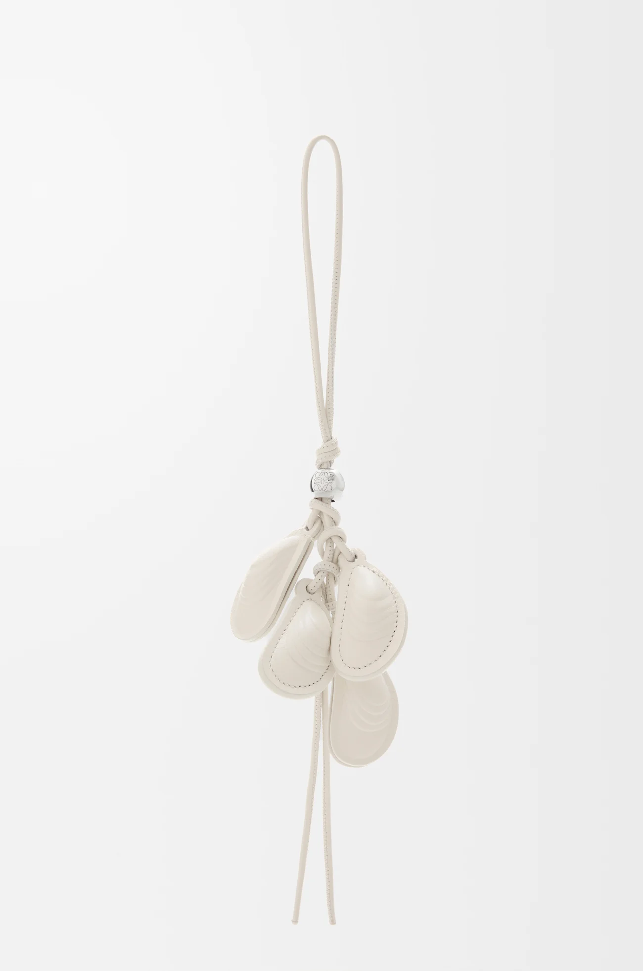 LOEWE Charm de multiconchas en piel Blanco