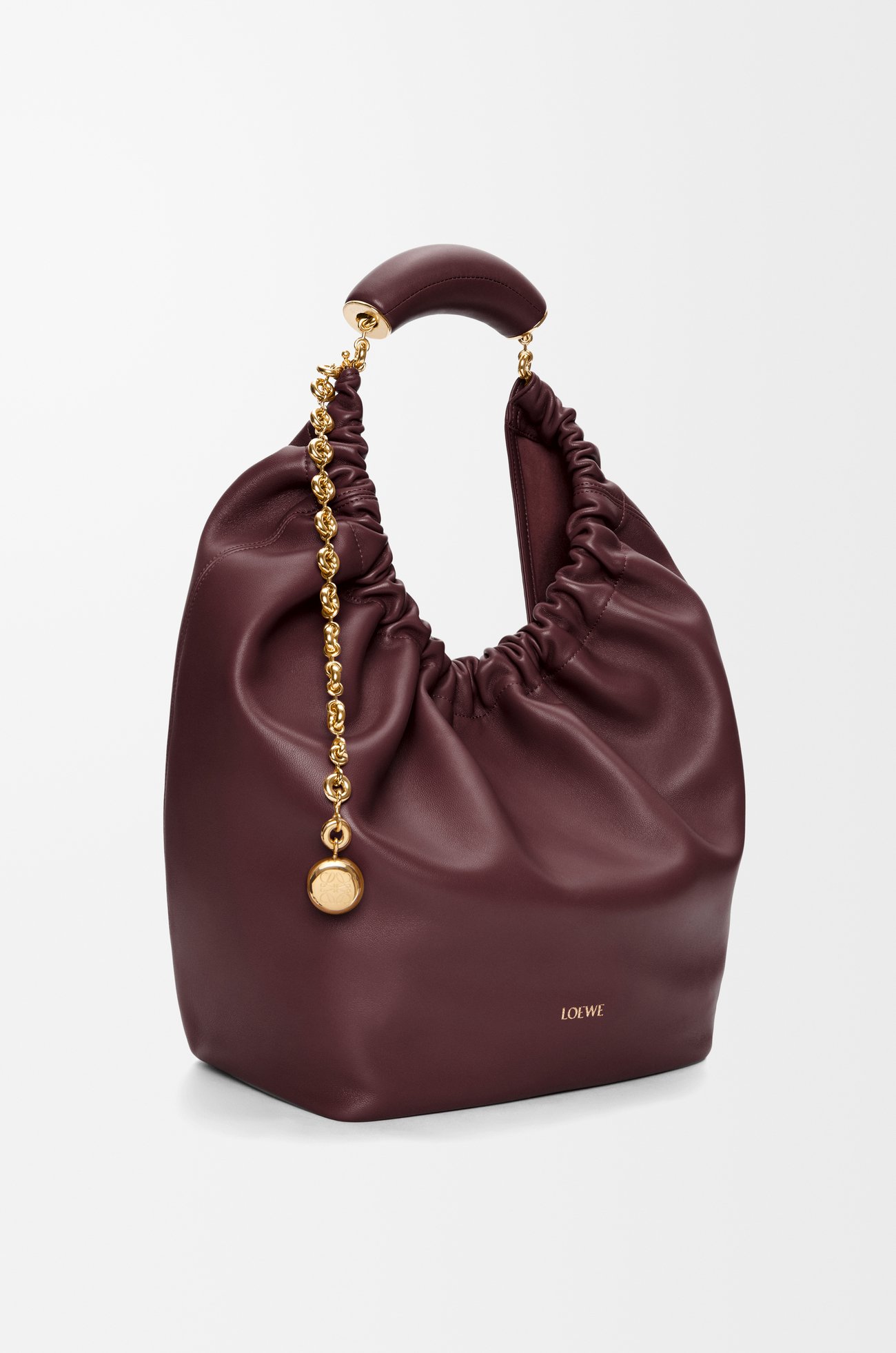 LOEWE Medium Squeeze bag in mellow nappa lambskin Dark Burgundy plp_rd