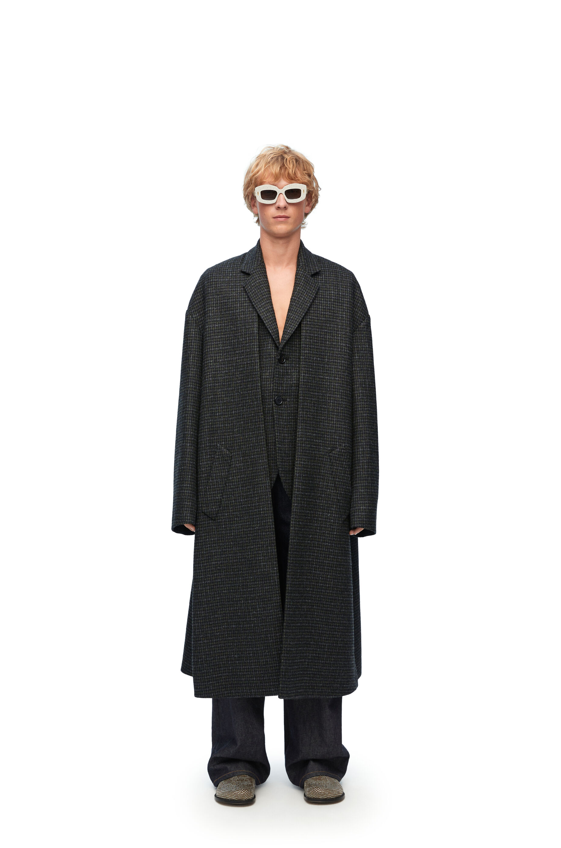 Double layer coat in wool