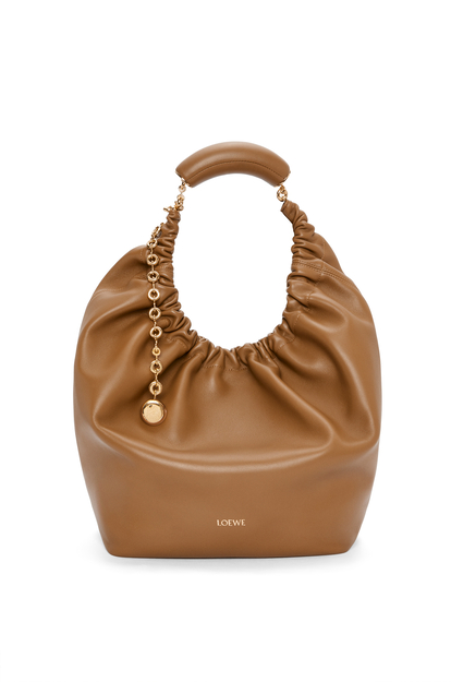 LOEWE Sac Squeeze en cuir d'agneau nappa CHÊNE plp_rd