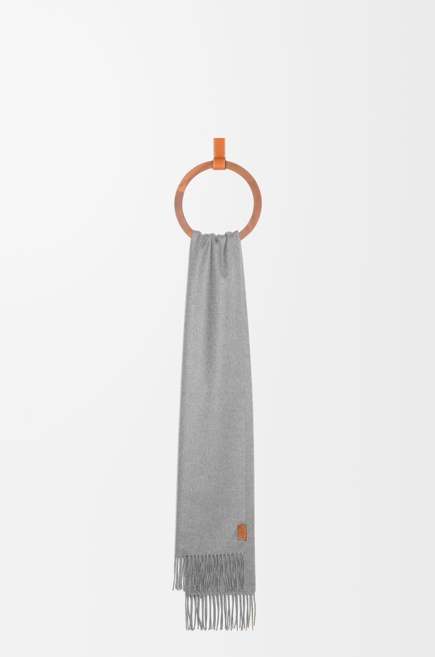 スカーフ（カシミヤ） グレー - LOEWE