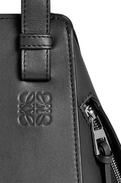 LOEWE Compact Hammock bag in classic calfskin Black plp_rd