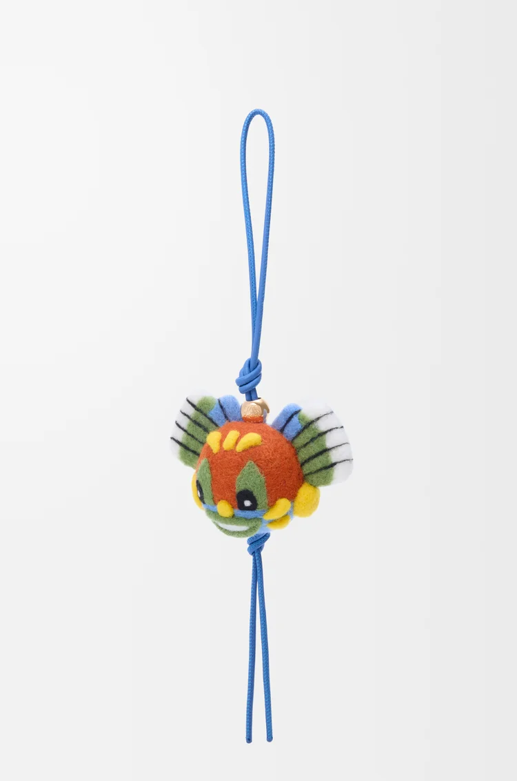 LOEWE ナイト キャット チャーム（フェルト） レッド/ブルー