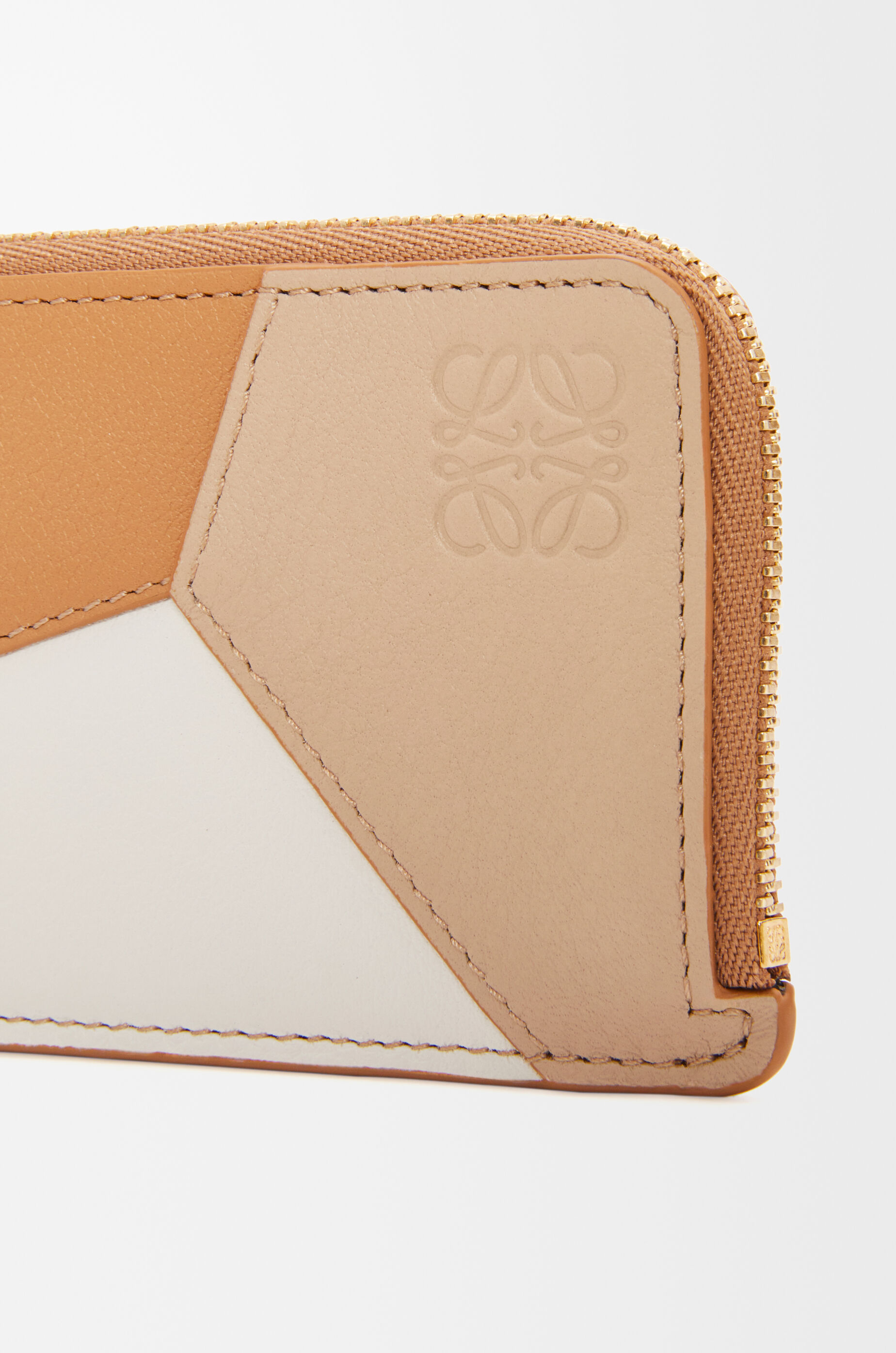 パズル コインカードホルダー(クラシックカーフ) ベージュ - LOEWE パズル コインカードホルダー(クラシックカーフ) ベージュ - LOEWE