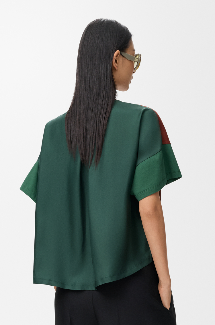 LOEWE ボクシーフィット Tシャツ（コットン&シルク） ブラウン/ダークグリーン