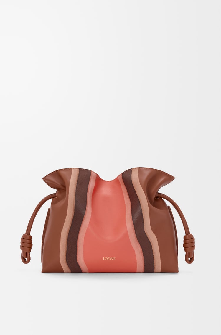 LOEWE フラメンコクラッチ（ナパカーフ） ピーカン/パロットピンク