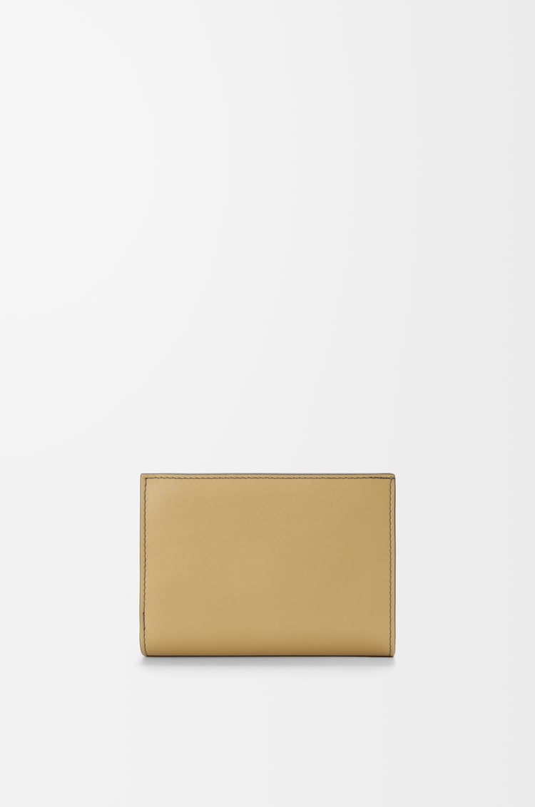 LOEWE コンパクト ウォレット（ナパカーフ） スパークリンググレー/バター