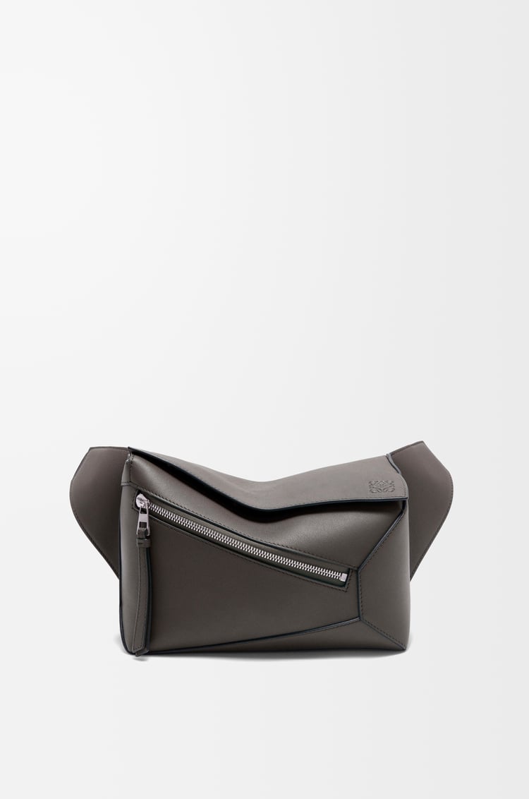 LOEWE 小号经典牛皮革 Puzzle 腰包 深灰色