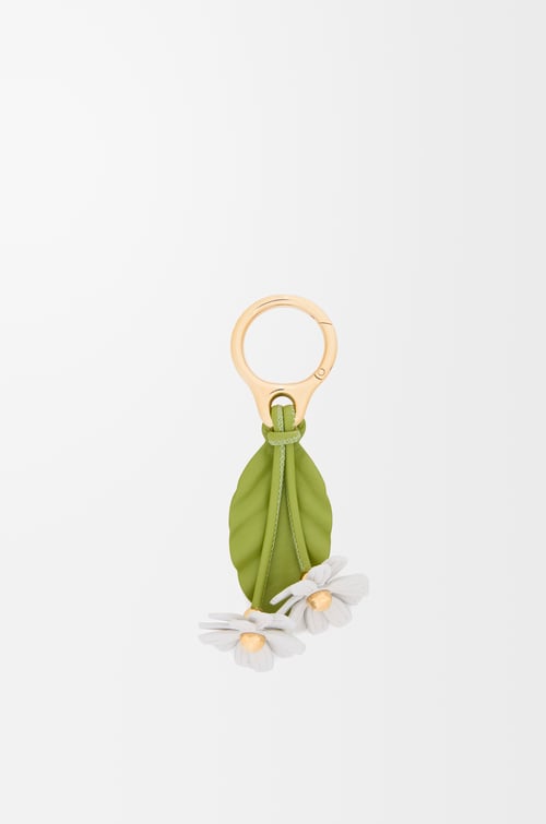 LOEWE Charm Chamomille Flower en piel de ternera Blanco/Verde
