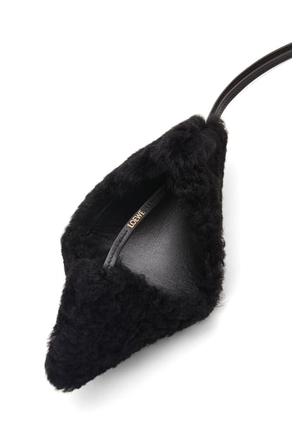 LOEWE Puzzle Fold charm in shearling Black plp_rd