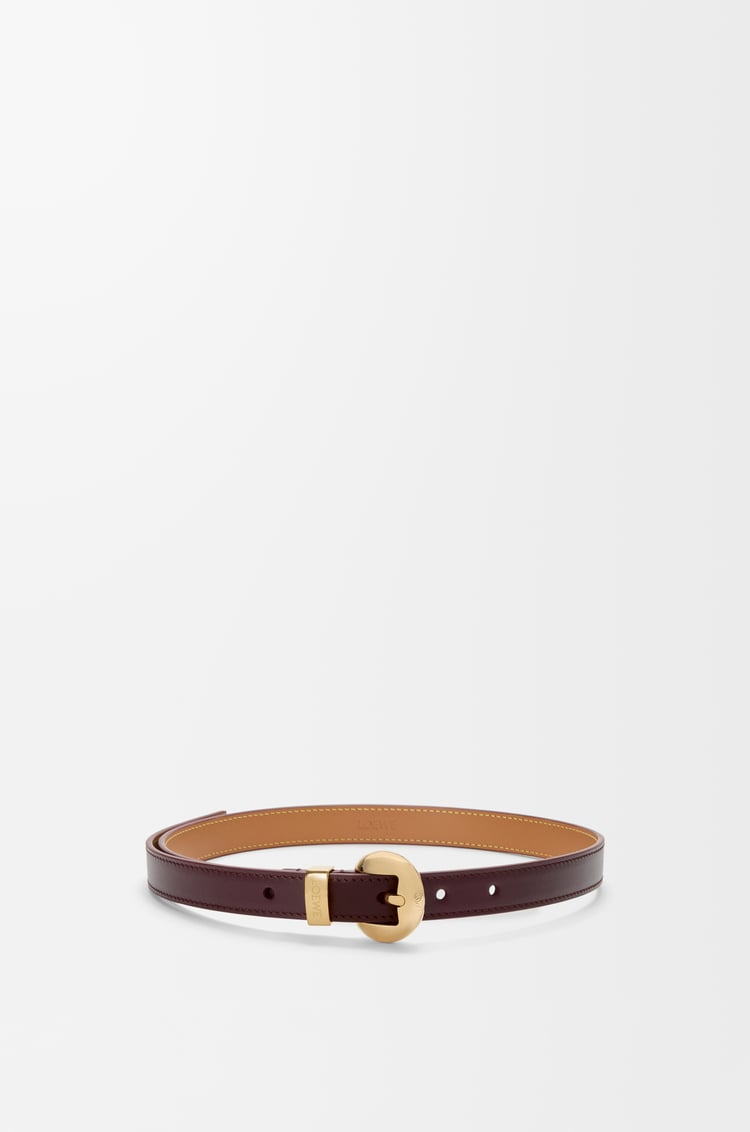 LOEWE Cinturón Pebble en piel de ternera lisa Burdeos/Dorado
