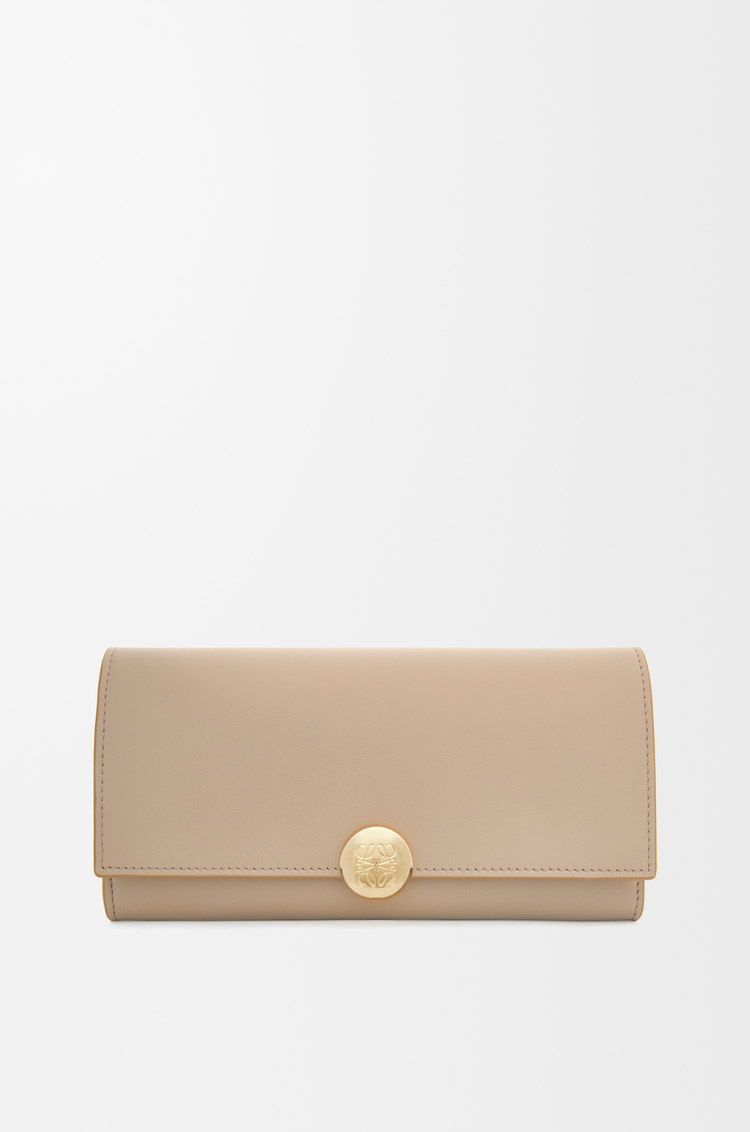 LOEWE Pebble continental wallet in shiny nappa calfskin Sand