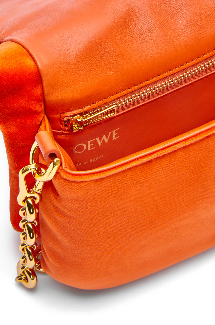 LOEWE パファー ゴヤバッグ ミニ（ベルベット） Coral Red