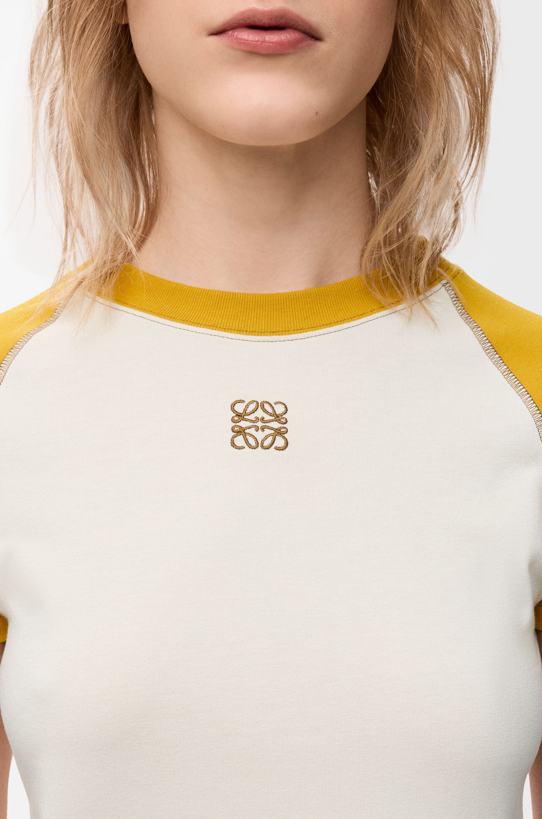 スモールフィット Tシャツ（コットンブレンド） マルチカラー