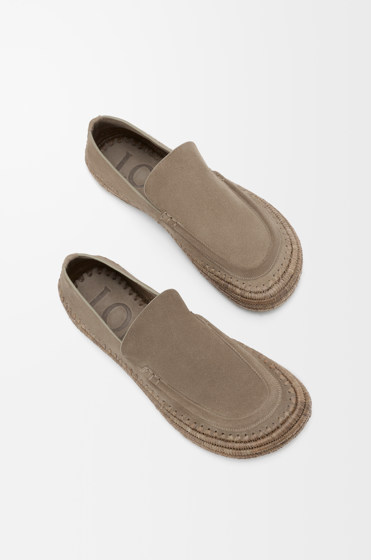 LOEWE Mocasín Rio en ante y rafia Gris Piedra