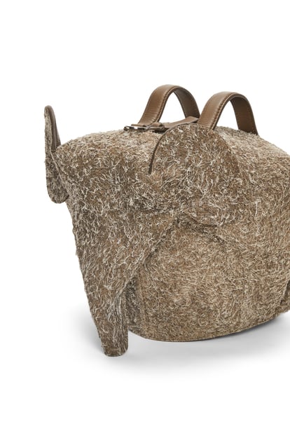 LOEWE Large Elephant bag in brushed suede 苔蘚灰 plp_rd