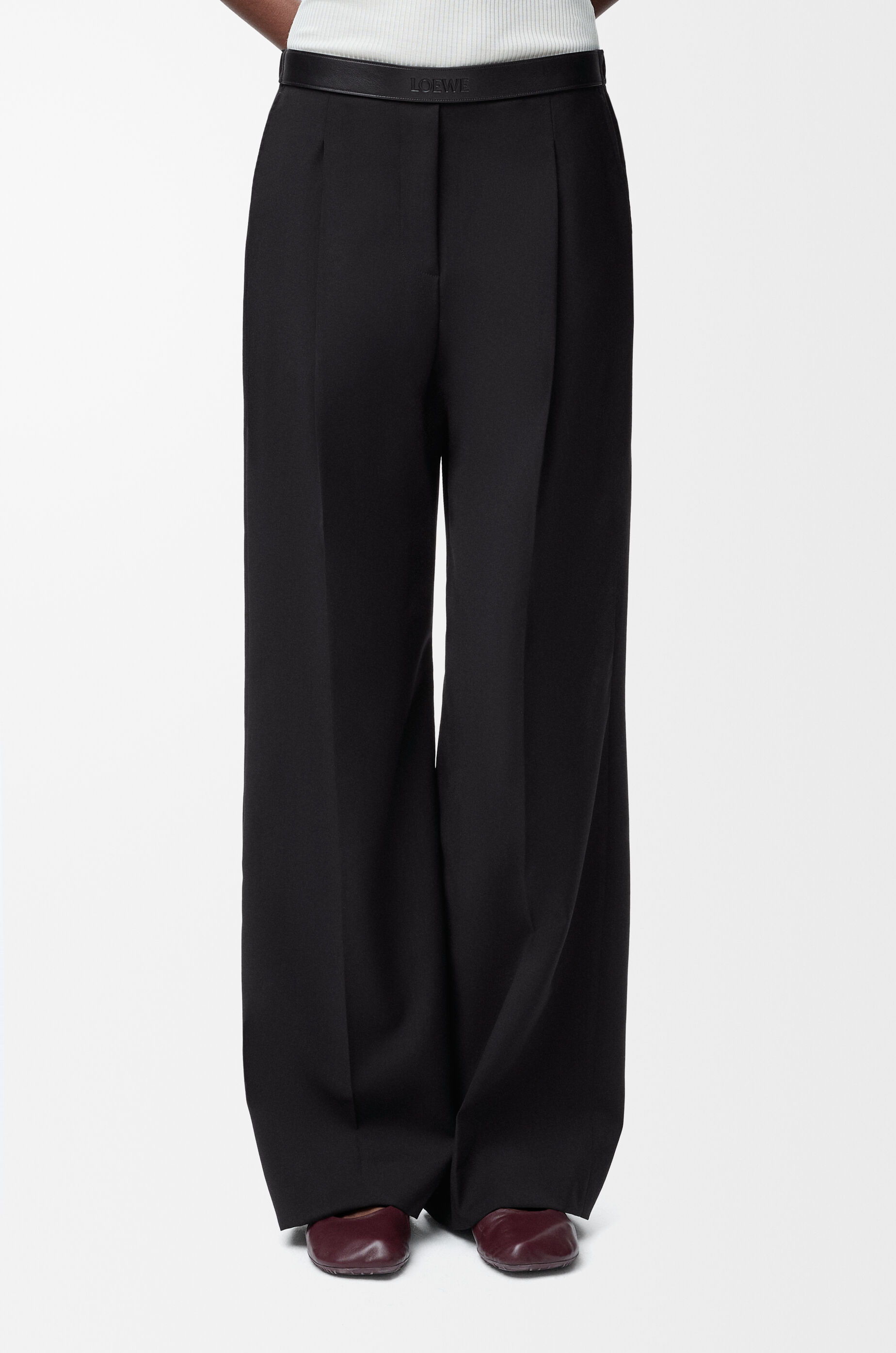 Trousers in wool Black - LOEWE