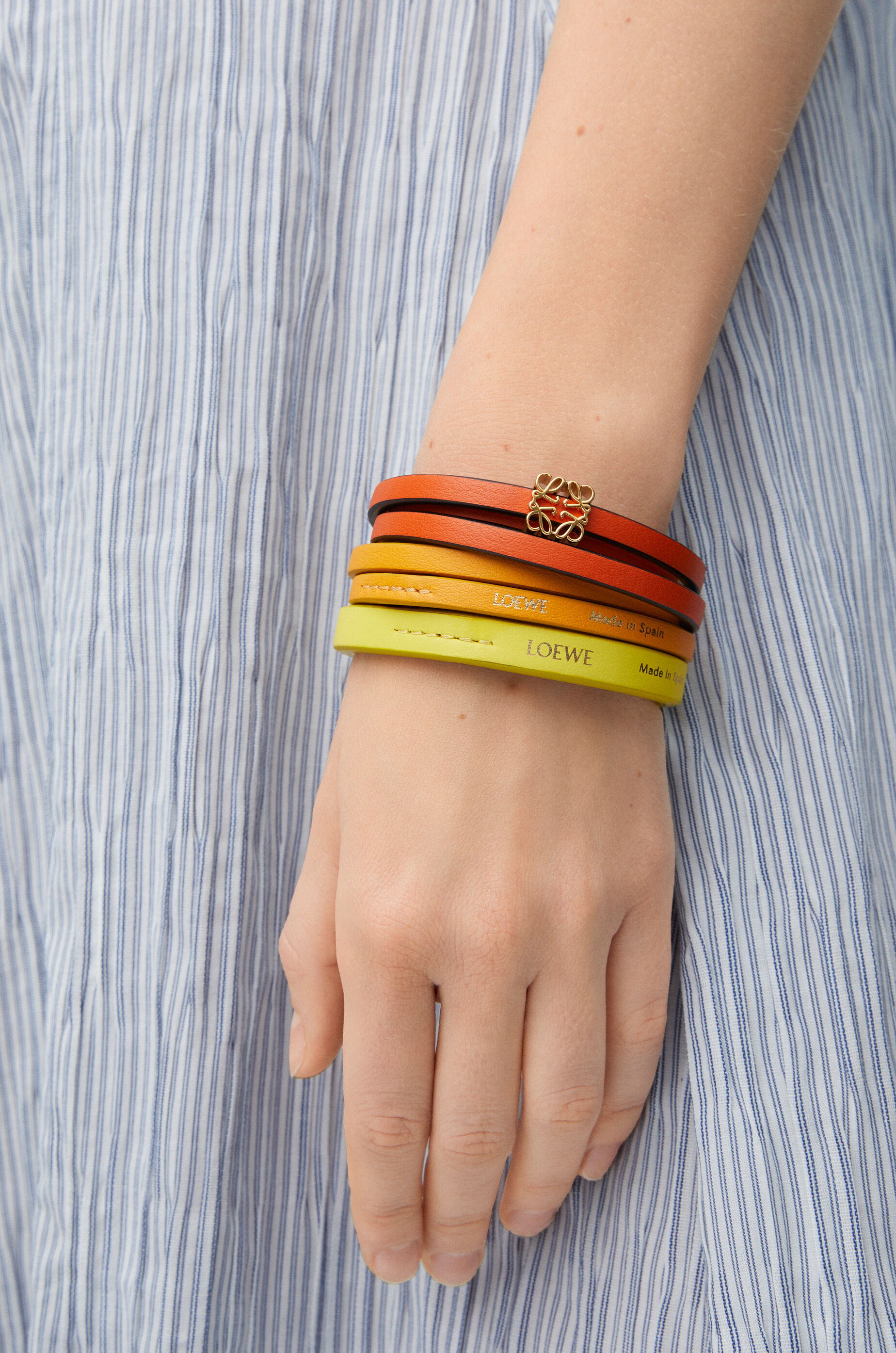 Twist double bracelet in calfskin Orange - LOEWE