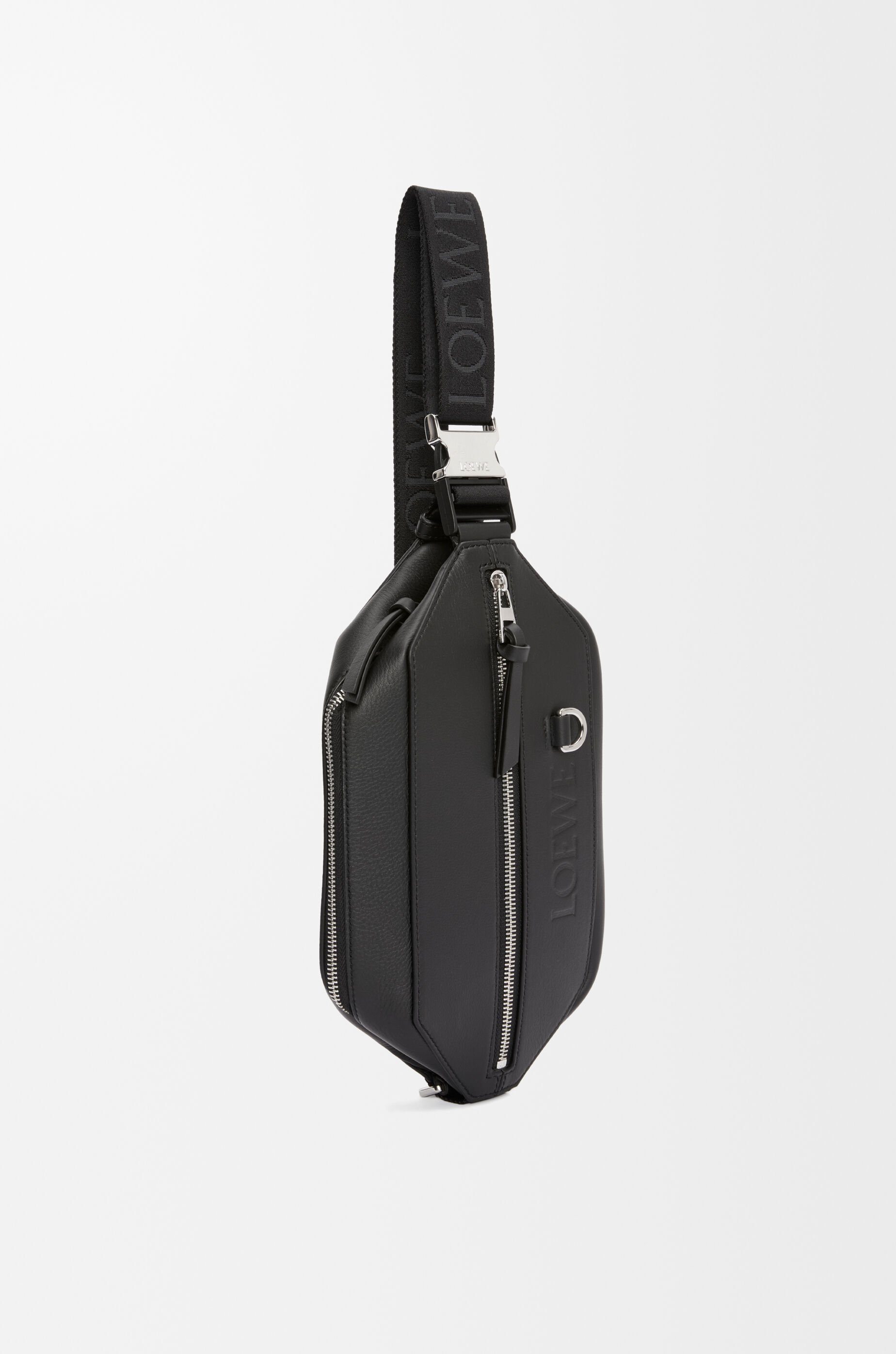 LOEWE ロエベ メンズ バッグ 2025年最新版】LOEWE (ロエベ) のメンズバッグで人気&おすすめ