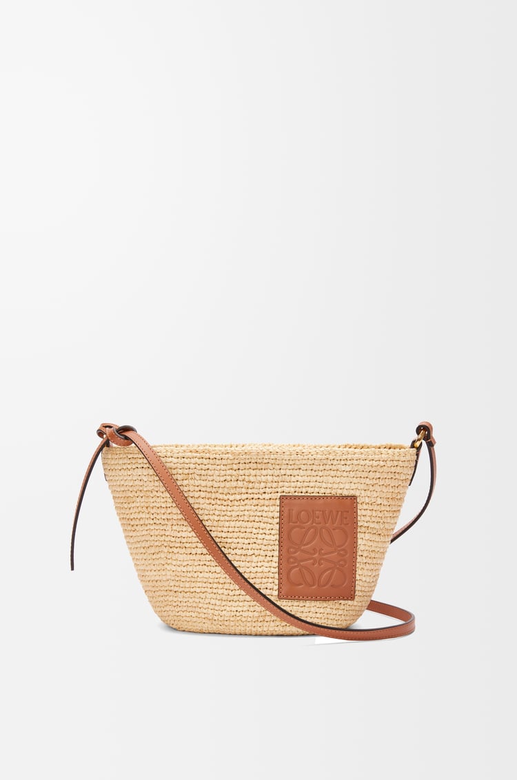 LOEWE Slit pochette bag in raffia and calfskin Natural/Tan