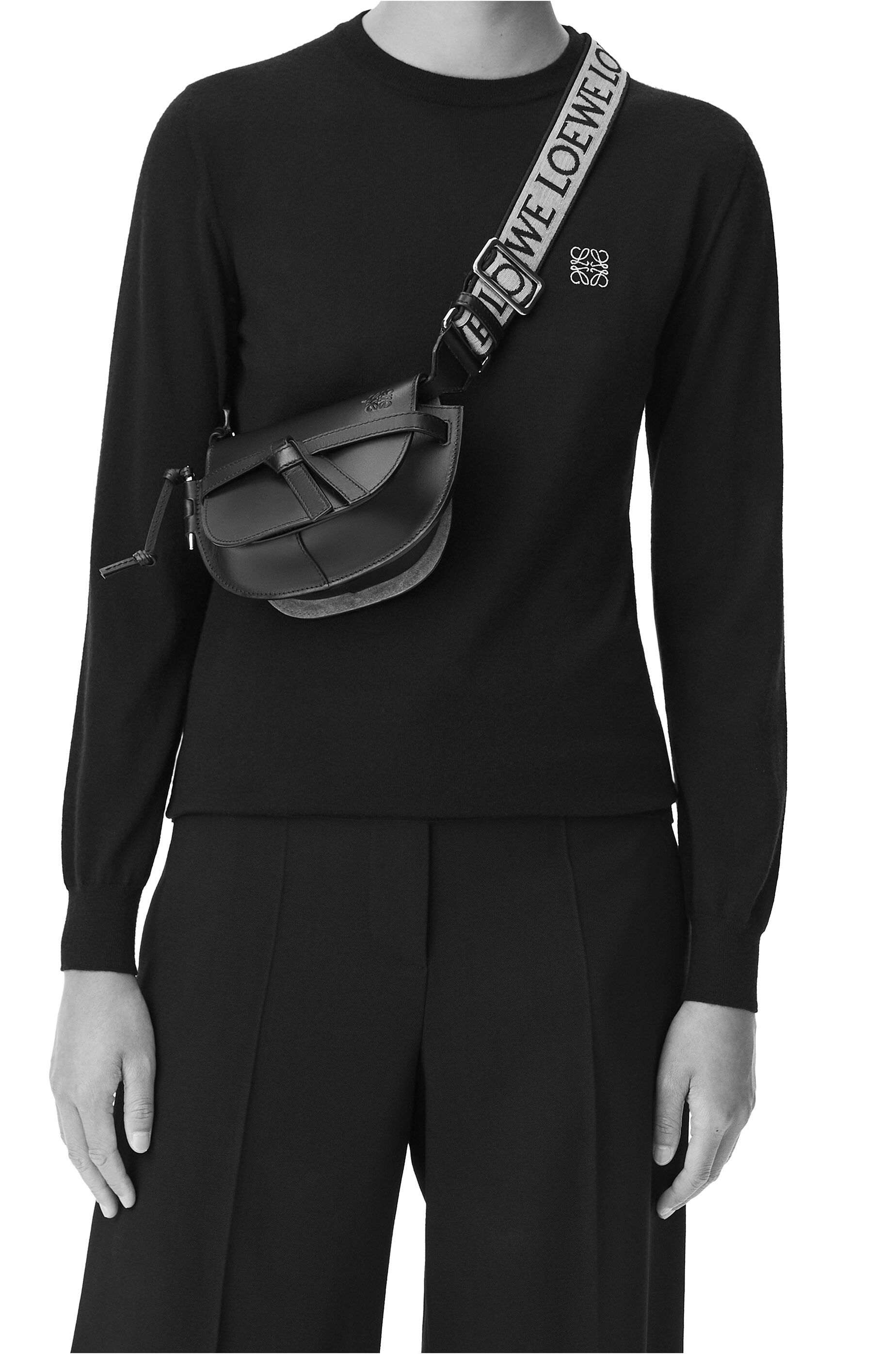 ウィメンズ ミニバッグ＆スモールバッグ｜デザイナーコレクション - LOEWE