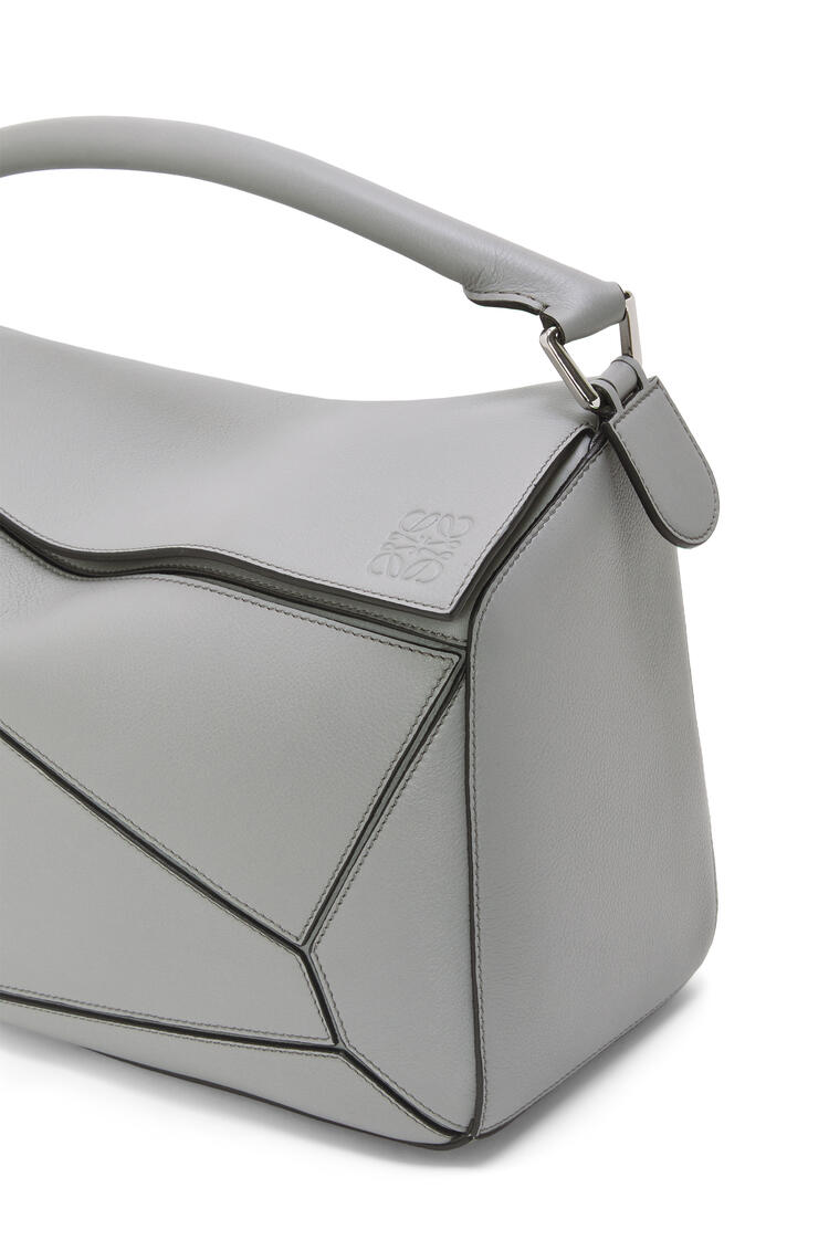 LOEWE Large Puzzle bag in classic calfskin Asphalt Grey