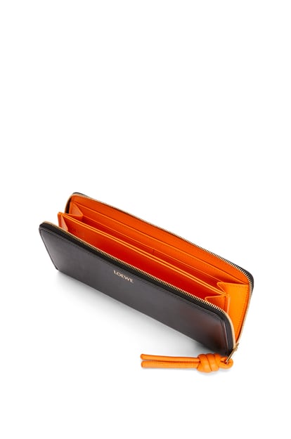 LOEWE Knot zip around wallet in shiny nappa calfskin Black/Bright Orange plp_rd